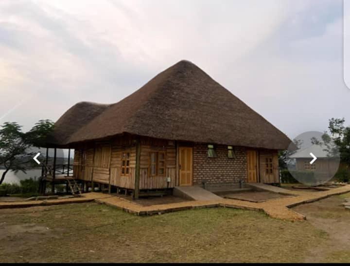 Tembo Safari Lodge Katunguru 外观 照片