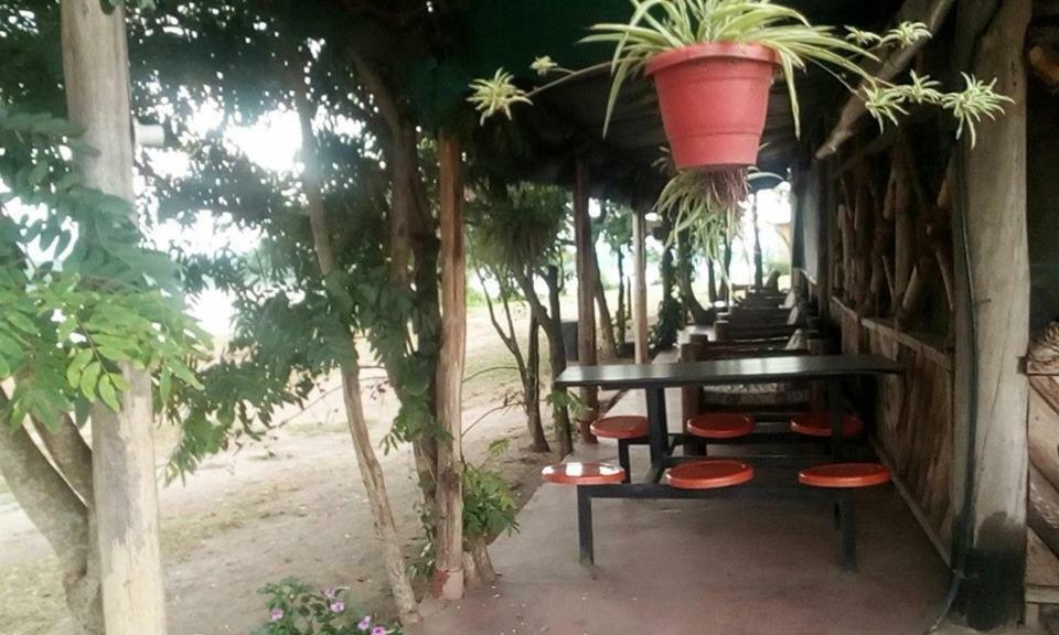 Tembo Safari Lodge Katunguru 外观 照片