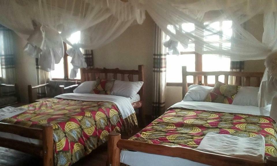 Tembo Safari Lodge Katunguru 外观 照片